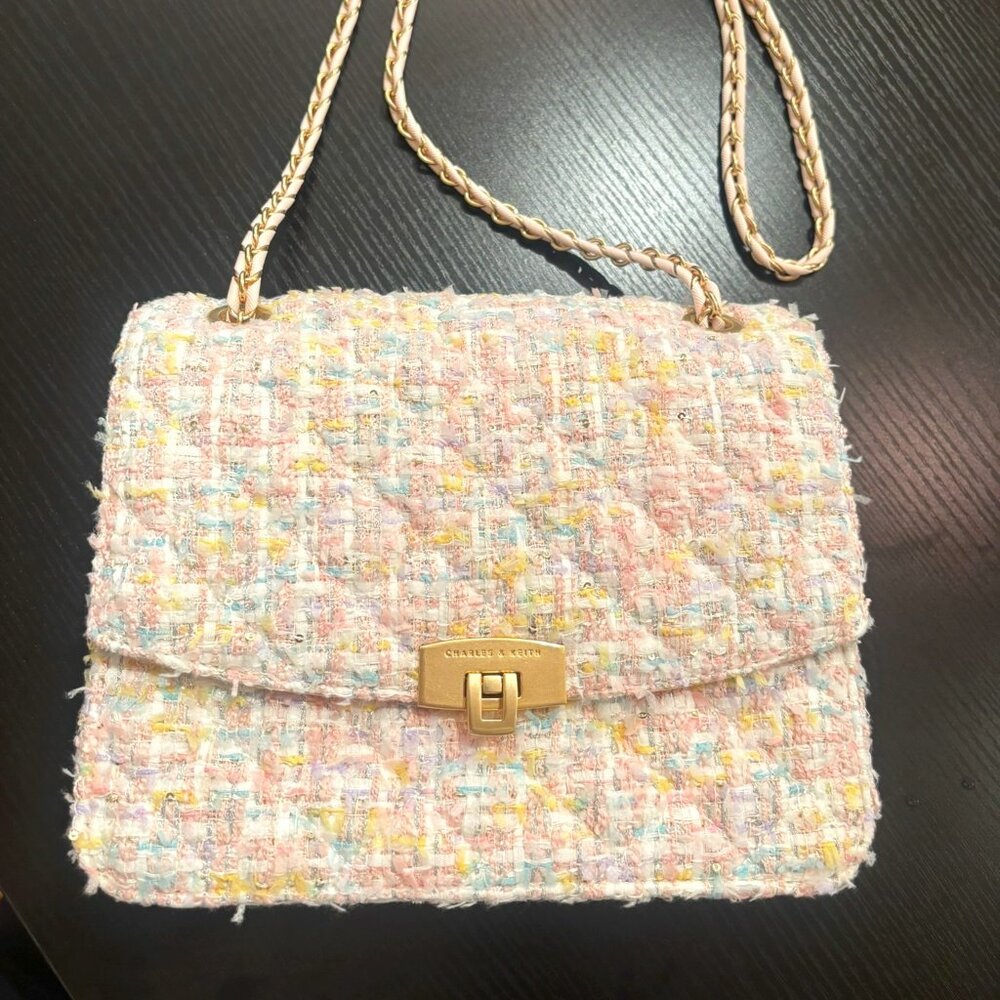 NWT - Charles & Keith - Tweed Chain Strap Bag - Pink Size M (CK2-70781639_PINK)